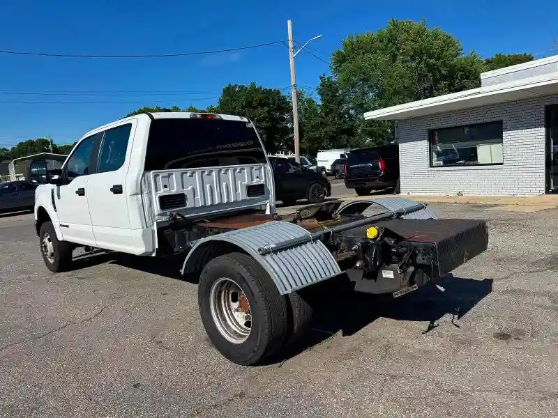 1FD8W3HTXMEC75168 2021 FORD F350-2
