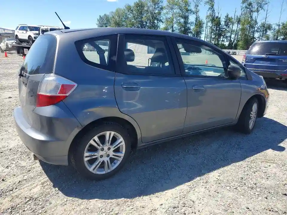 JHMGE8G38DC067365 2013 HONDA FIT-2