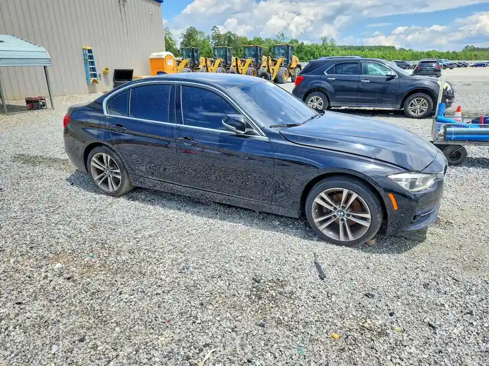 WBA8B9G54HNU50975 2017 BMW 3 SERIES-3