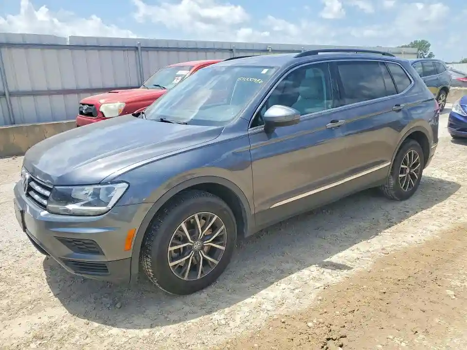 3VV2B7AX8LM043043 2020 VOLKSWAGEN TIGUAN-0