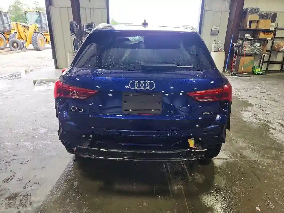 WA1DECF33R1055842 2024 AUDI Q3-5