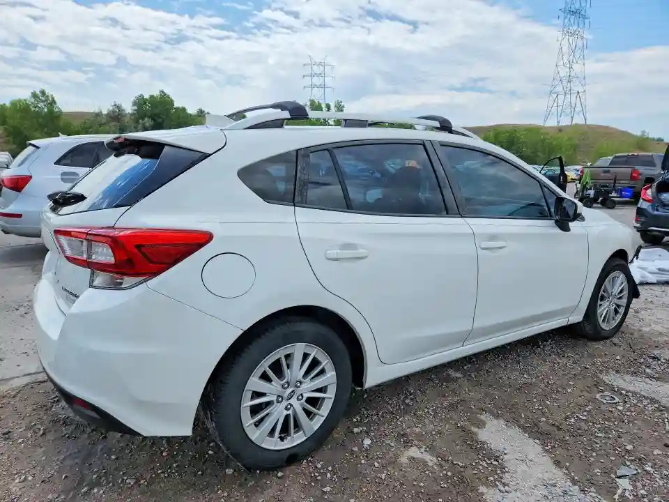4S3GTAD61H3707466 2017 SUBARU IMPREZA-2
