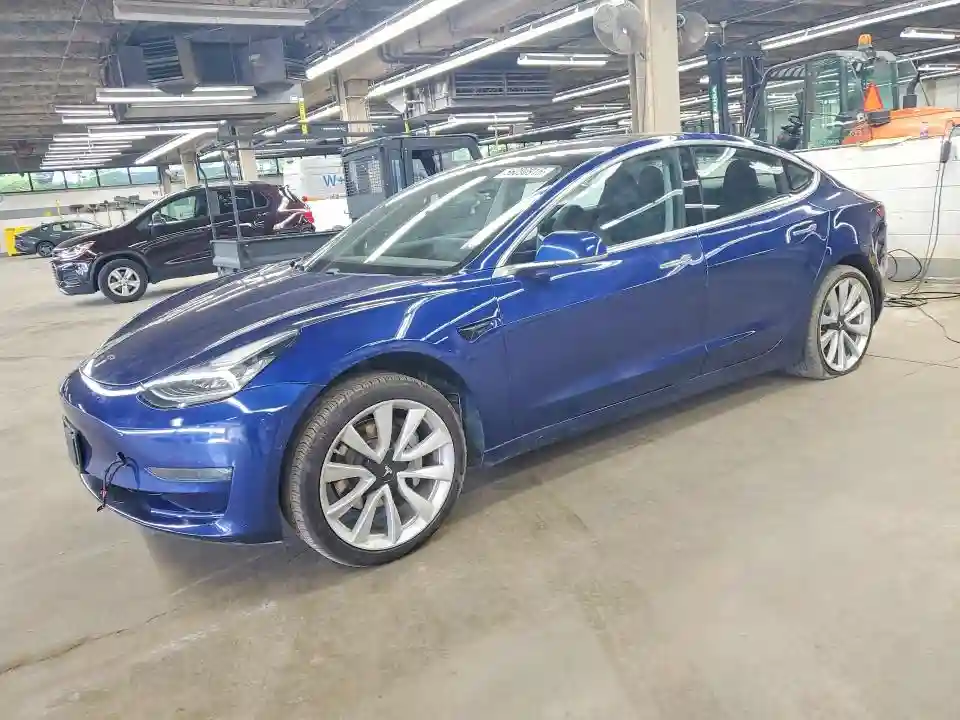 5YJ3E1EA0JF008155 2018 TESLA MODEL 3-0