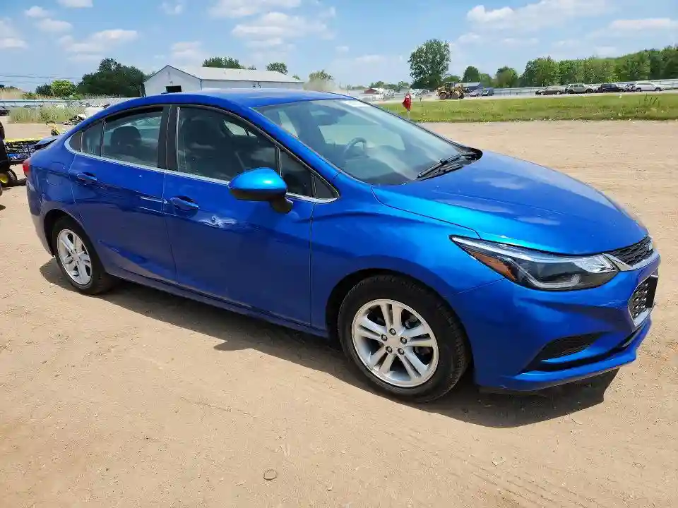 1G1BE5SM4H7142242 2017 CHEVROLET CRUZE-3