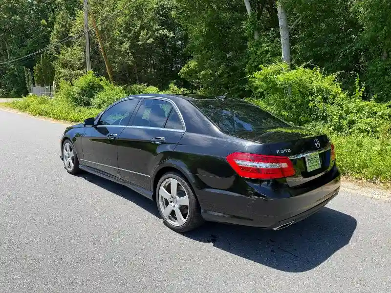 WDDHF8HB0BA325966 2011 MERCEDES-BENZ E-CLASS-3