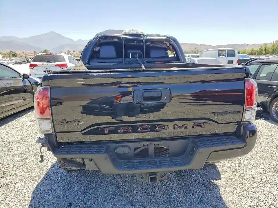 5TFCZ5AN2KX207929 2019 TOYOTA TACOMA-5