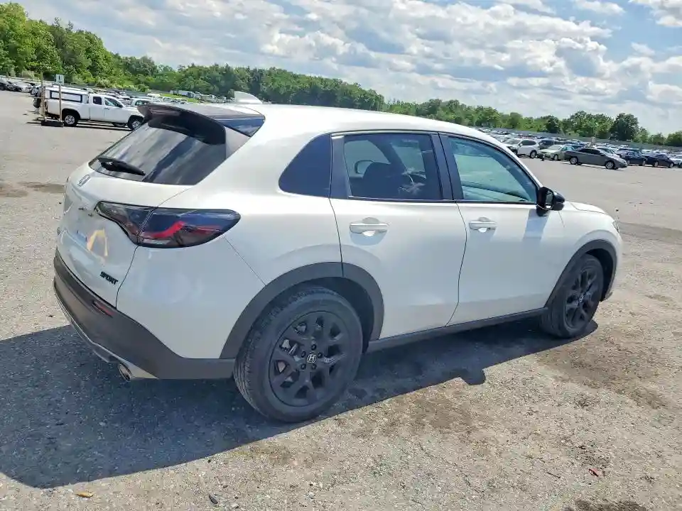 3CZRZ2H57RM723390 2024 HONDA HR-V-2
