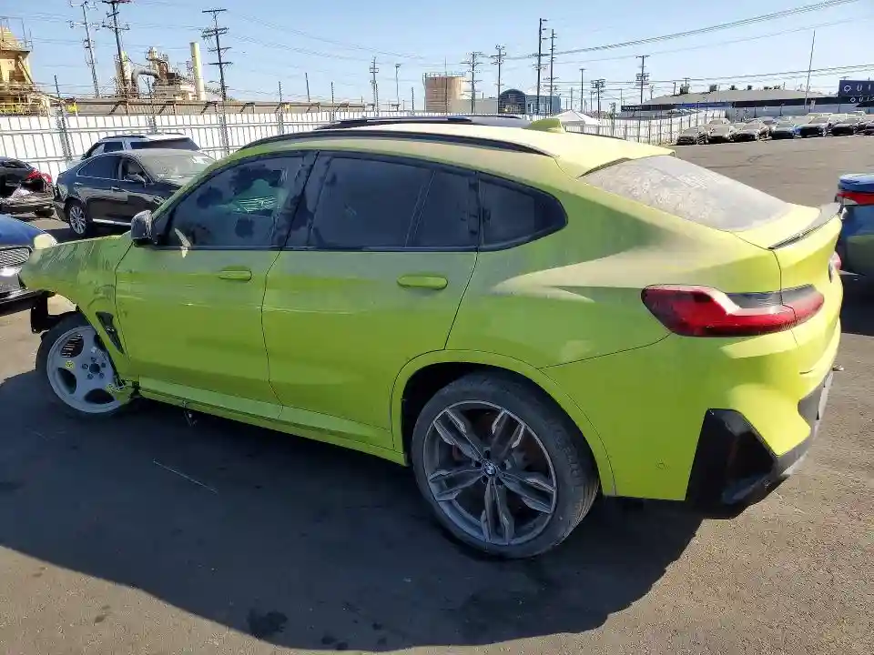5YM23EC05P9T15821 2023 BMW X4-1