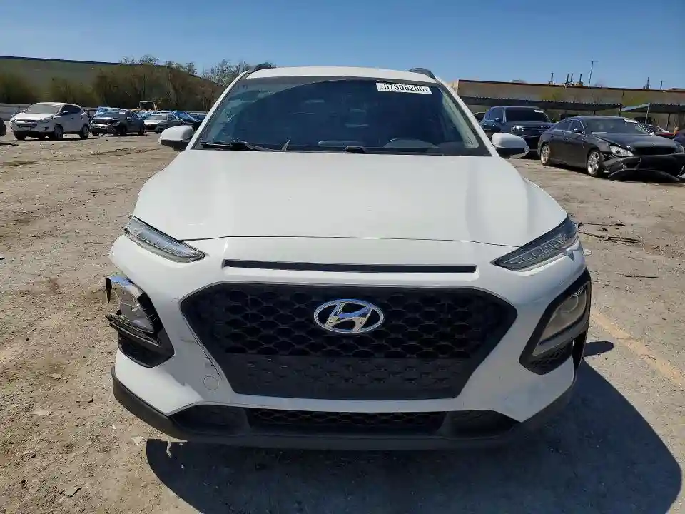 KM8K22AA8JU186057 2018 HYUNDAI KONA-4