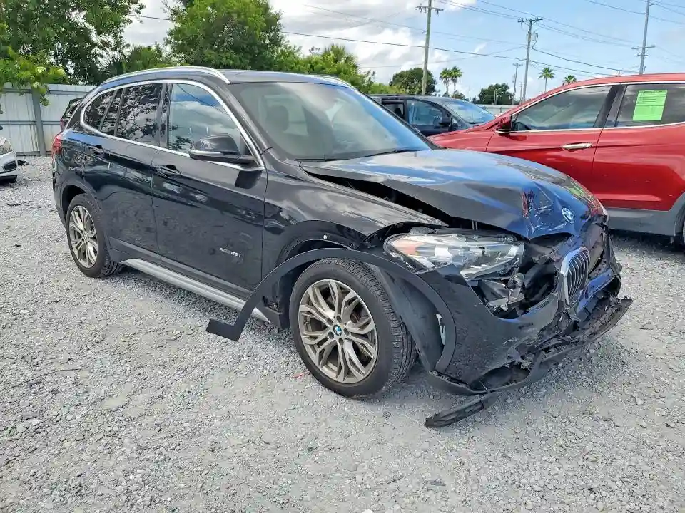 WBXHT3Z39H4A56277 2017 BMW X1-3