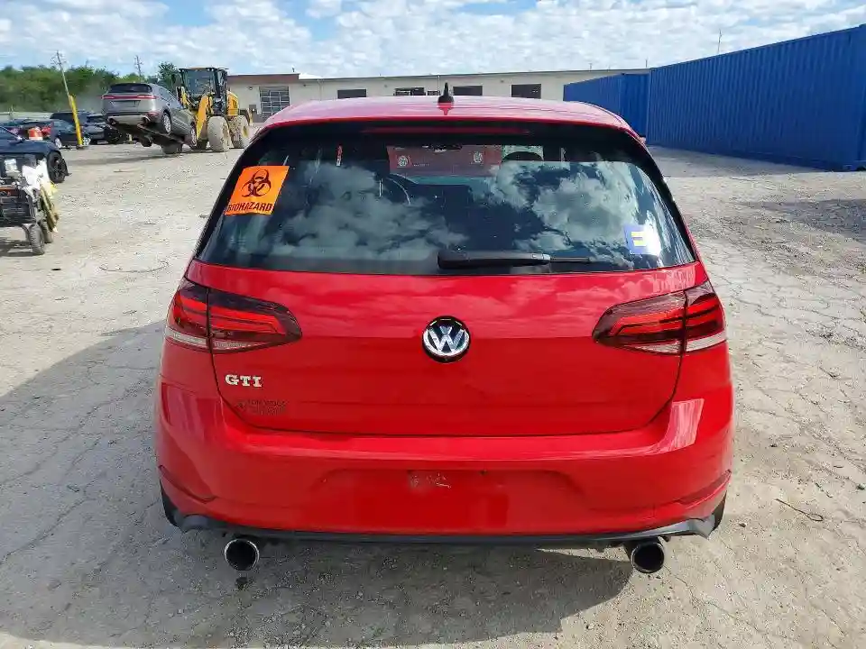 3VW447AUXJM287049 2018 VOLKSWAGEN GTI-5