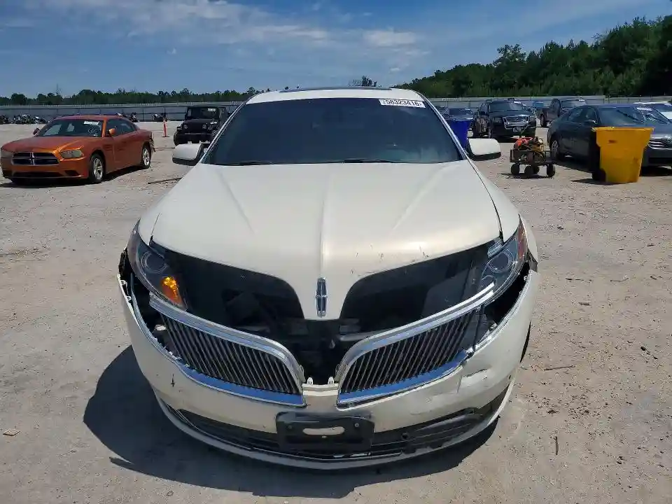 1LNHL9EK6DG600376 2013 LINCOLN MKS-4