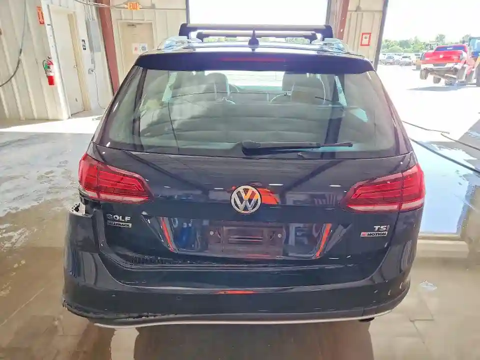 3VWH17AU9JM756237 2018 VOLKSWAGEN GOLF-5