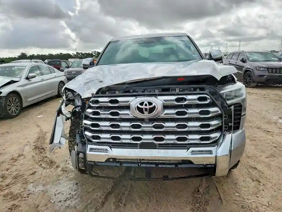 5TFMC5DB8SX091367 2025 TOYOTA TUNDRA-4
