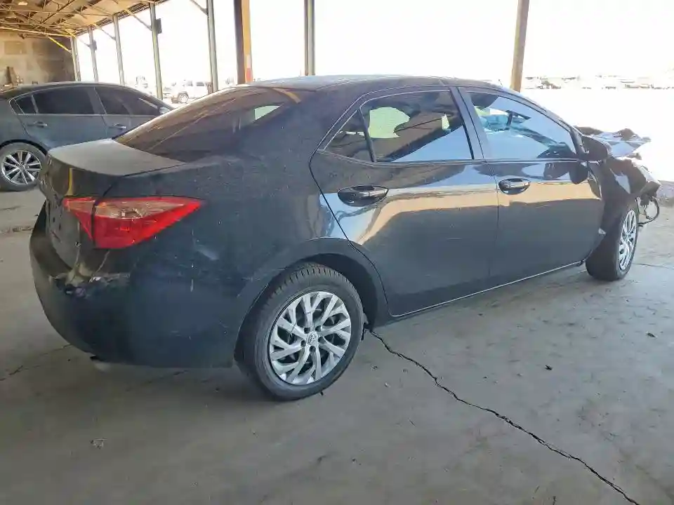 5YFBURHE9JP801695 2018 TOYOTA COROLLA-2