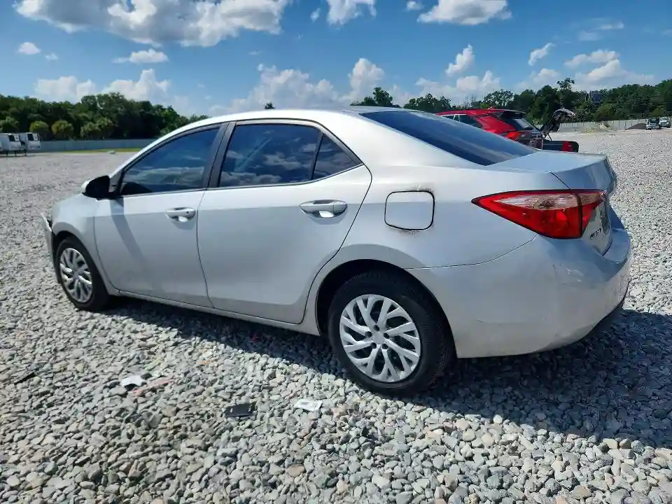 2T1BURHE5JC056377 2018 TOYOTA COROLLA-1
