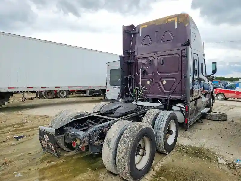3AKJHHDR0JSJT0569 2018 FREIGHTLINER ALL OTHER-3