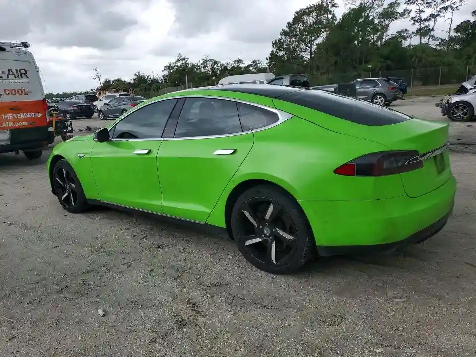 5YJSA1E20GF126716 2016 TESLA MODEL S-1