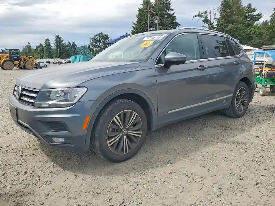 3VV2B7AX9JM076999 2018 VOLKSWAGEN TIGUAN-0
