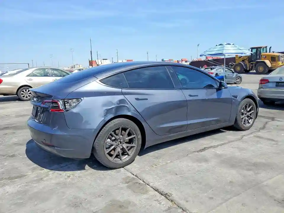 5YJ3E1EA7PF623942 2023 TESLA MODEL 3-2