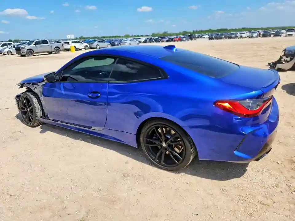 WBA83AP03NCJ02319 2022 BMW M4-1