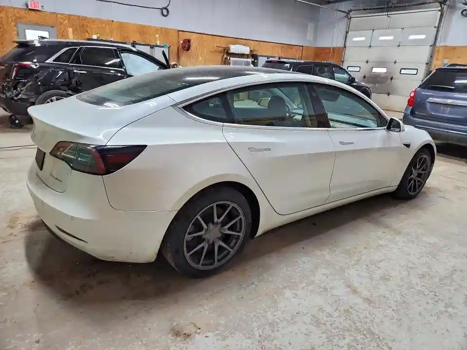 5YJ3E1EB5LF744360 2020 TESLA MODEL 3-2
