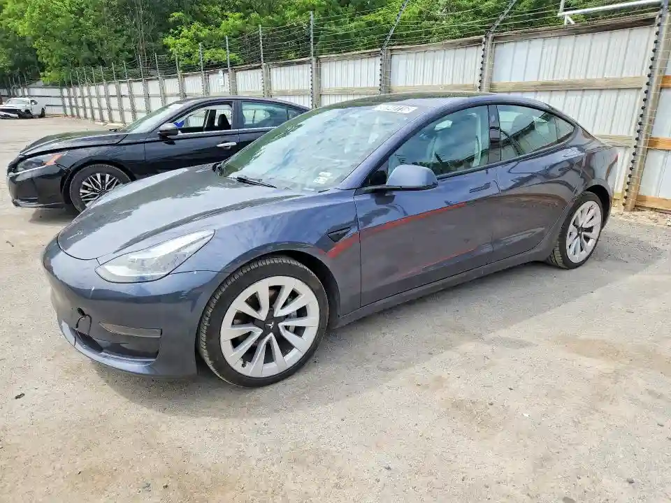 5YJ3E1EA5PF435999 2023 TESLA MODEL 3-0