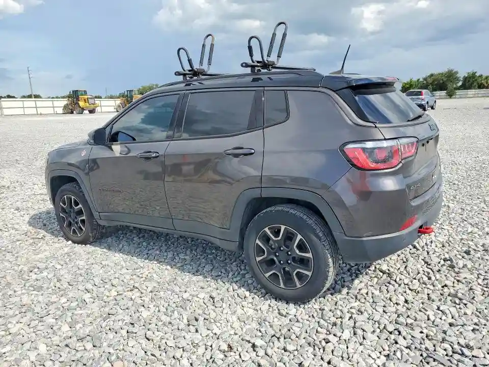 3C4NJDDB5KT759898 2019 JEEP COMPASS-1