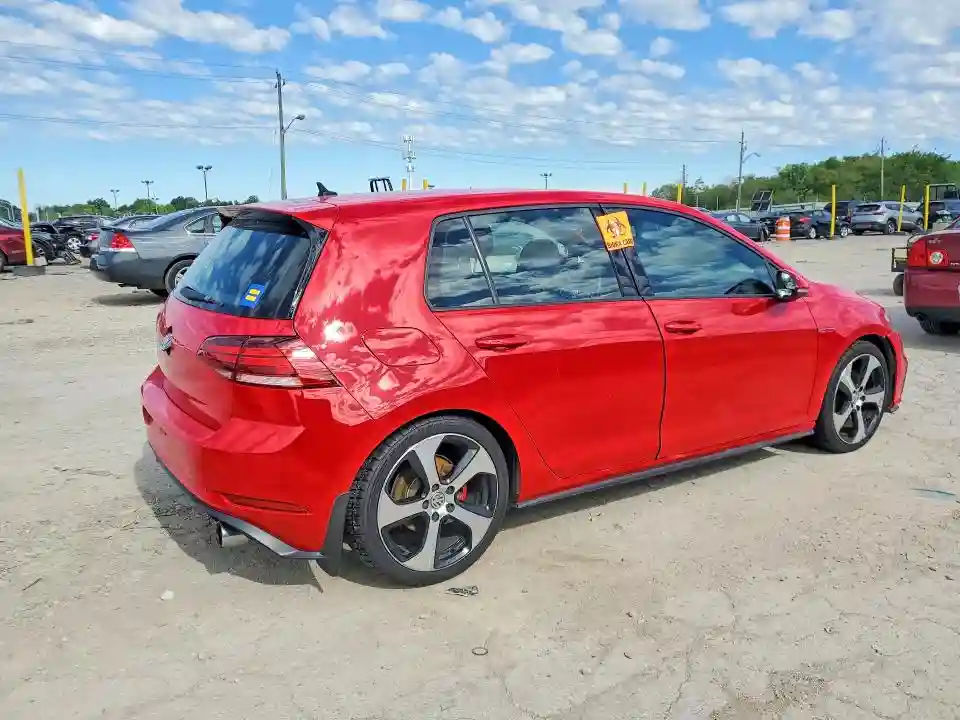 3VW447AUXJM287049 2018 VOLKSWAGEN GTI-2