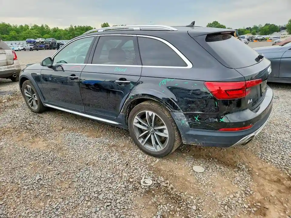 WA18NAF45HA106030 2017 AUDI A4-1