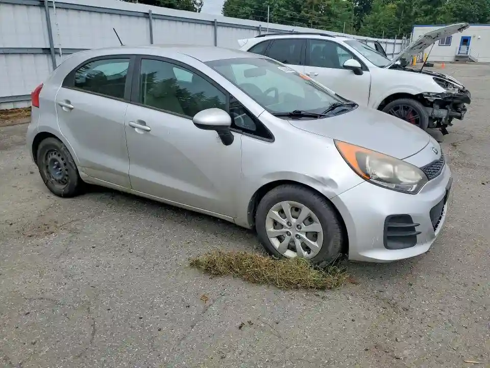 KNADM5A36H6036891 2017 KIA RIO-3