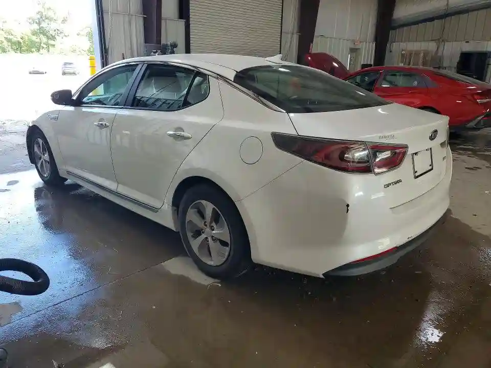KNAGM4AD1G5092547 2016 KIA OPTIMA-1