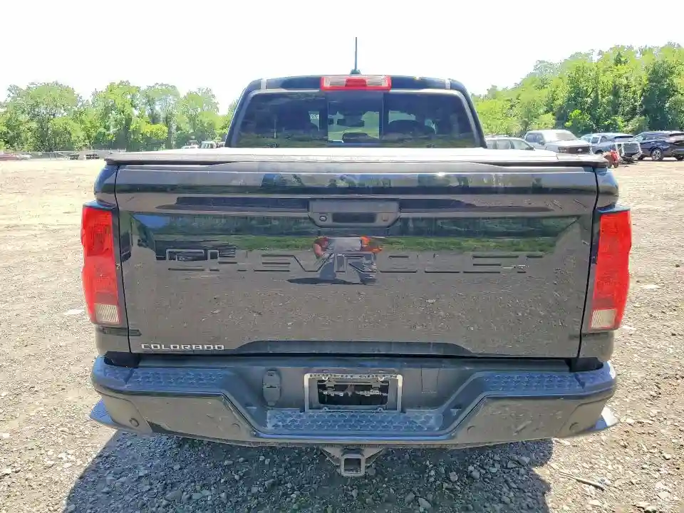 1GCPTEEK8P1229592 2023 CHEVROLET COLORADO T-5