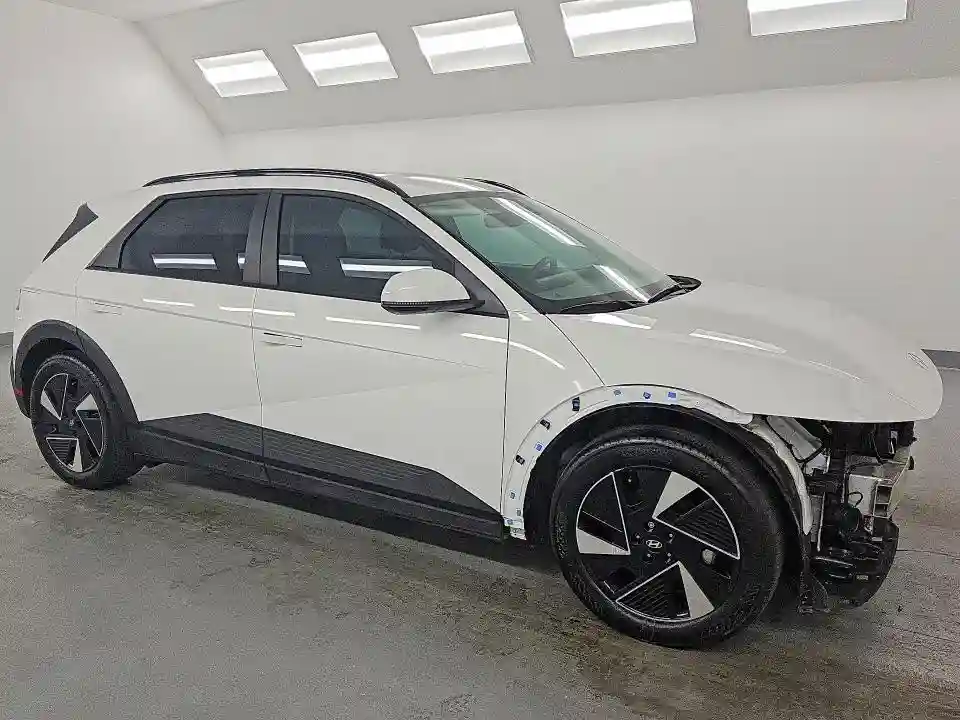 7YAKN4DA7SY014477 2025 HYUNDAI IONIQ-3