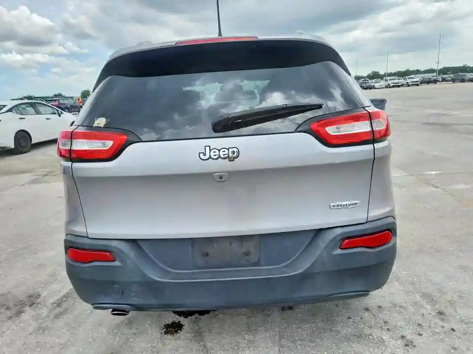 1C4PJLCB9HW507238 2017 JEEP CHEROKEE-5