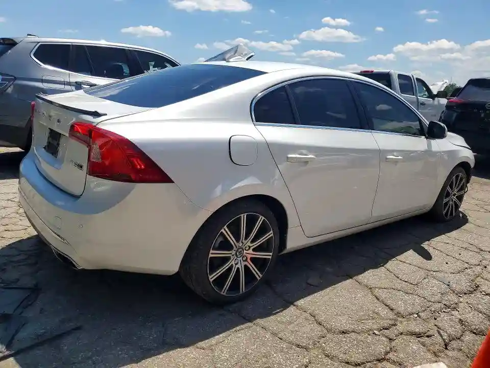 LYV402TK9HB126107 2017 VOLVO S60-2
