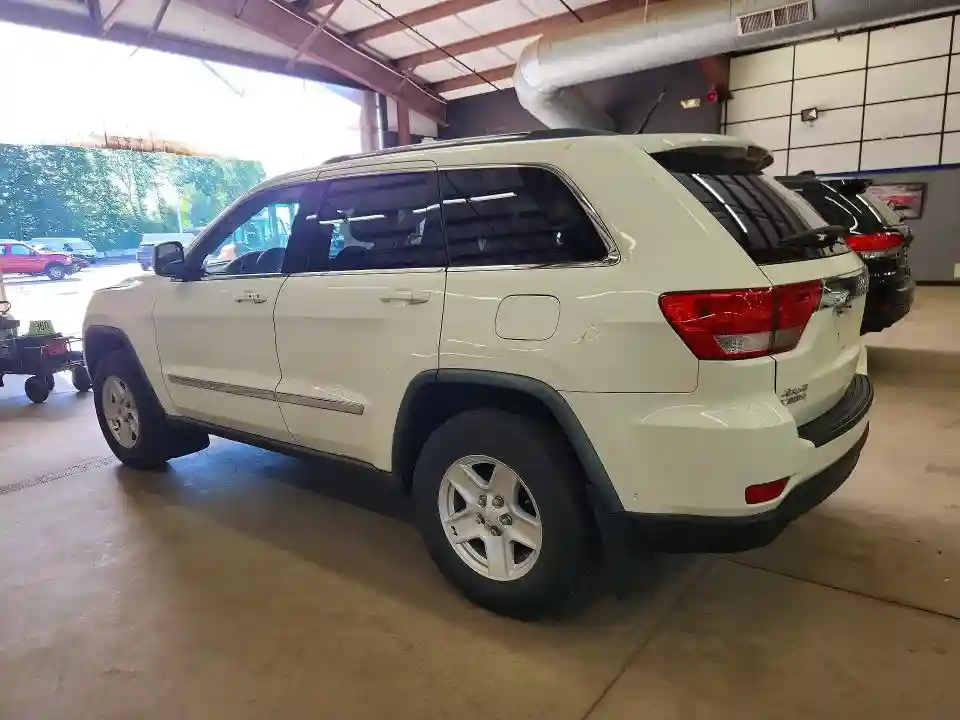 1J4RR4GG0BC525711 2011 JEEP GRAND CHEROKEE-1