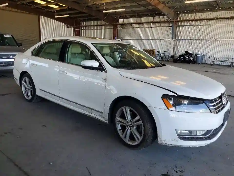 1VWCN7A37EC023228 2014 VOLKSWAGEN PASSAT-3