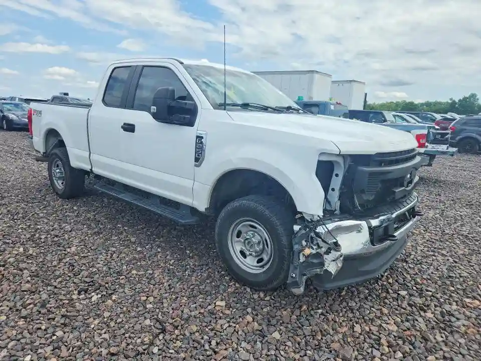 1FT7X2BN2NED78989 2022 FORD F250-3