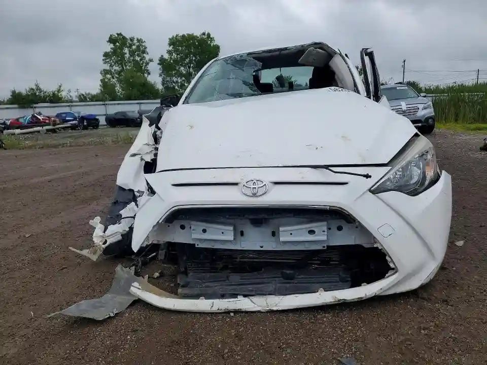 3MYDLBYV5KY500850 2019 TOYOTA YARIS-4