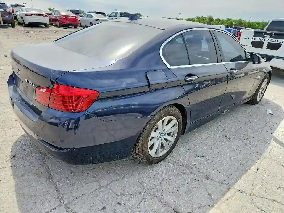 WBA5A7C55GG152261 2016 BMW 5 SERIES-2