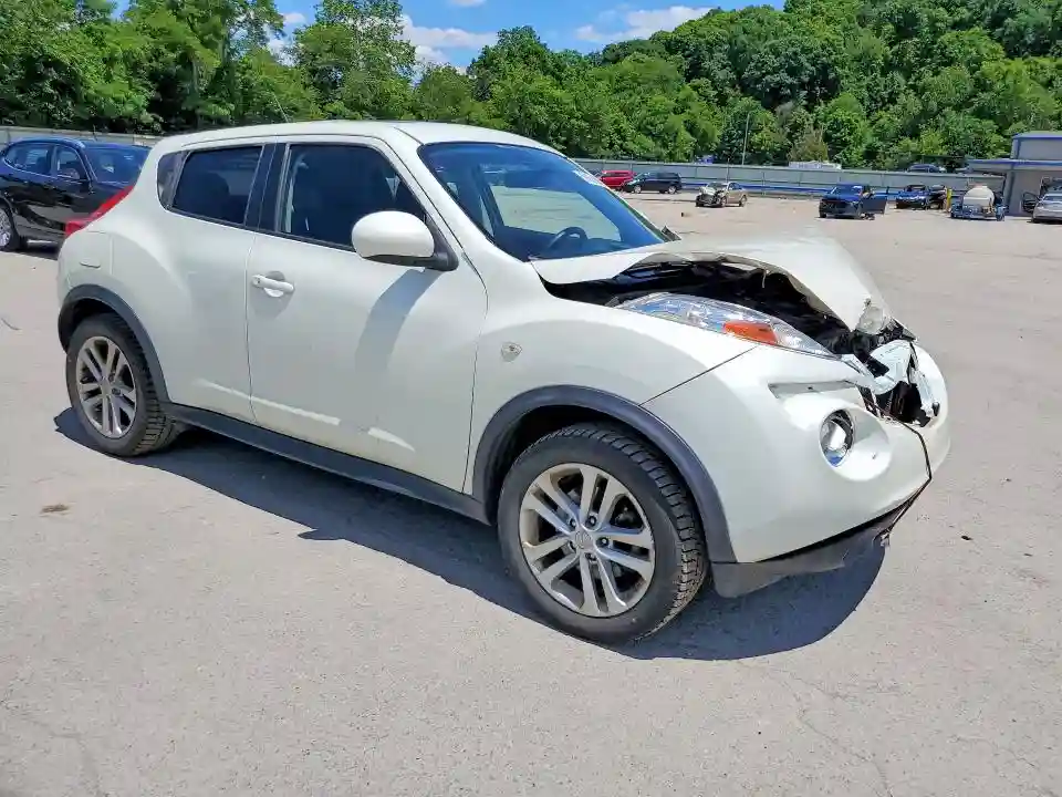 JN8AF5MV6BT029112 2011 NISSAN JUKE-3