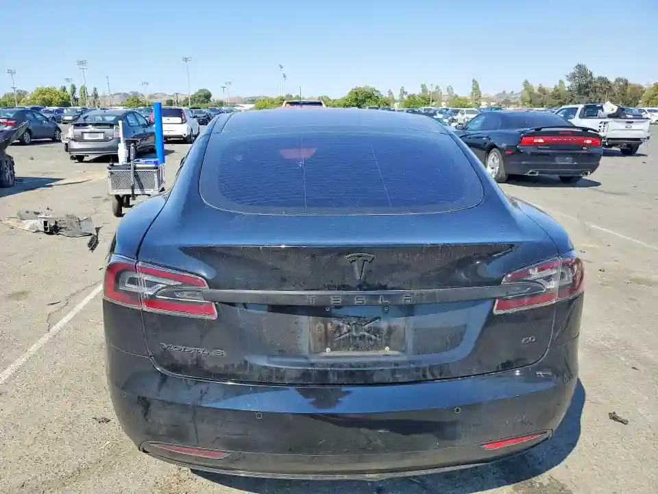 5YJSA1E17GF160028 2016 TESLA MODEL S-5