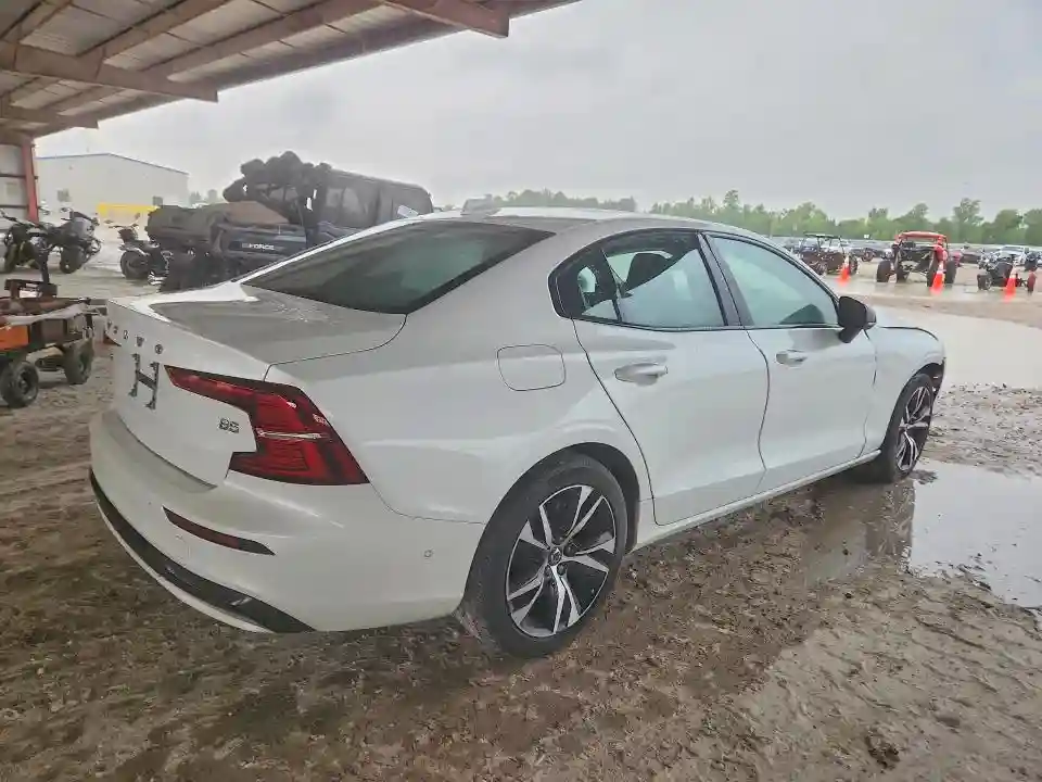 7JRL12FL3RG281322 2024 VOLVO S60-2