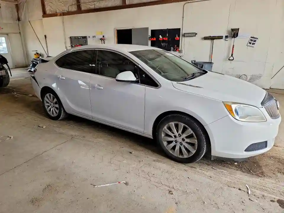 1G4PP5SK5G4133809 2016 BUICK VERANO-3