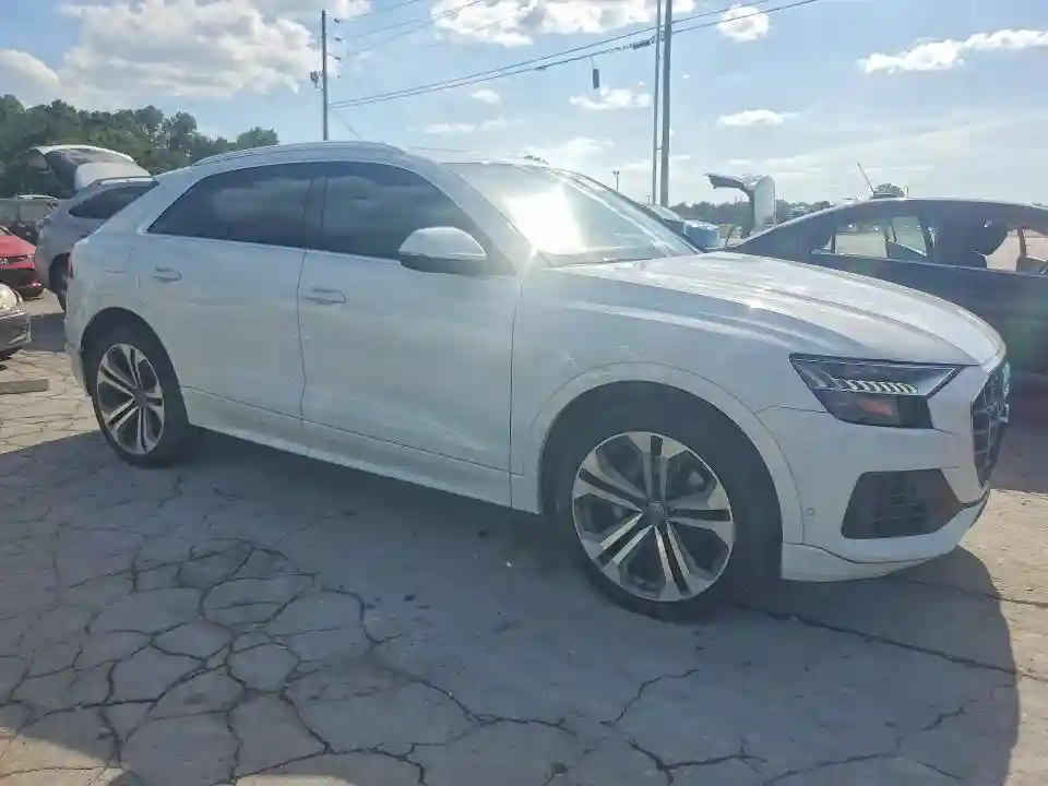 WA1CVAF10KD044431 2019 AUDI Q8-3