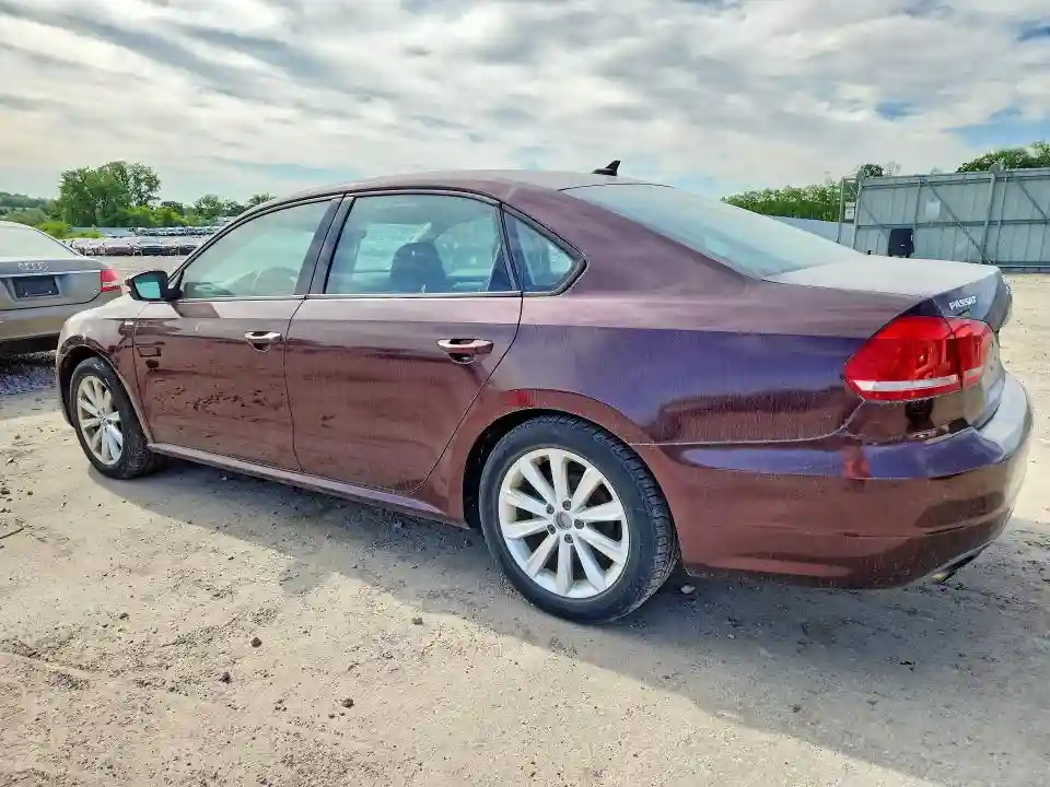 1VWAT7A32EC079543 2014 VOLKSWAGEN PASSAT-1