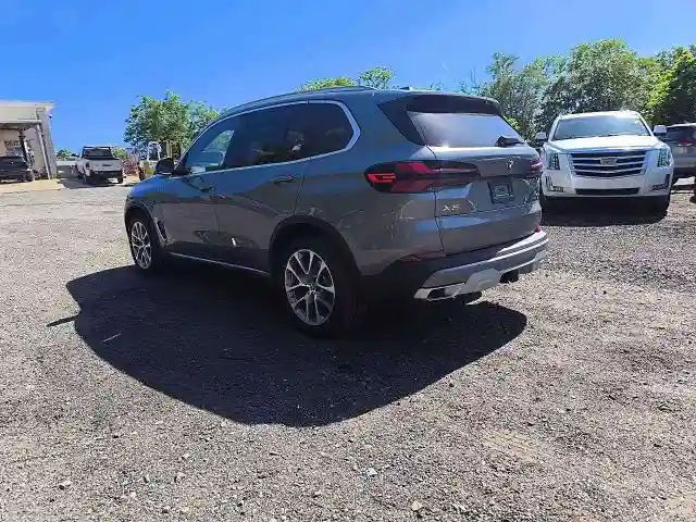5UX23EU09T9298683 2026 BMW X5-1