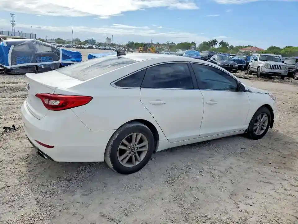 5NPE24AF2FH005514 2015 HYUNDAI SONATA-2
