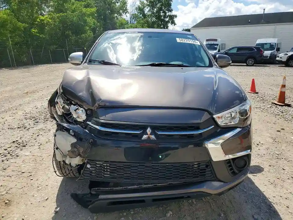 JA4AR3AU3JZ024054 2018 MITSUBISHI OUTLANDER-4